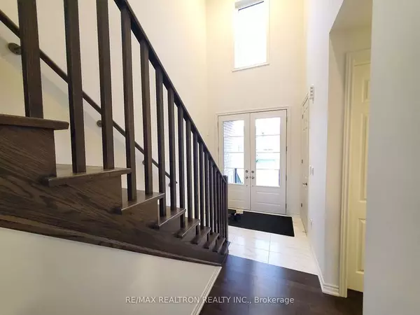 Adjala-tosorontio, ON L0G 1W0,7 Mayapple ST