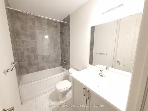 Adjala-tosorontio, ON L0G 1W0,7 Mayapple ST