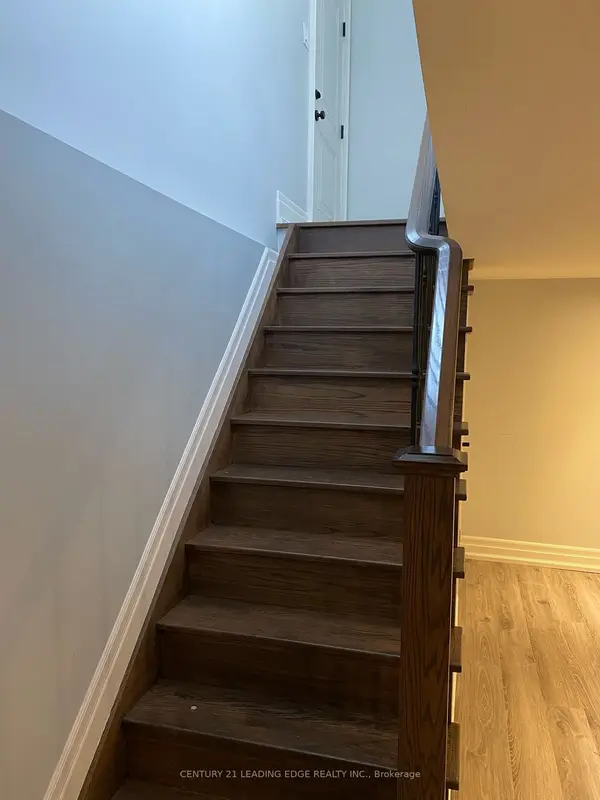 Whitchurch-stouffville, ON L4A 4Y1,108 Manitoba ST