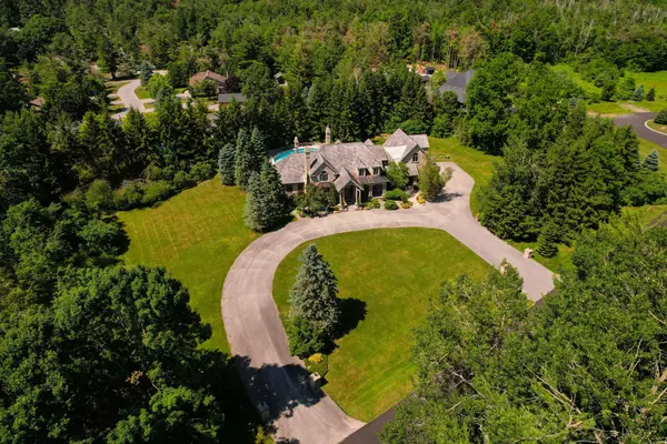 Springwater, ON L9X 0P3,6 Midves CT