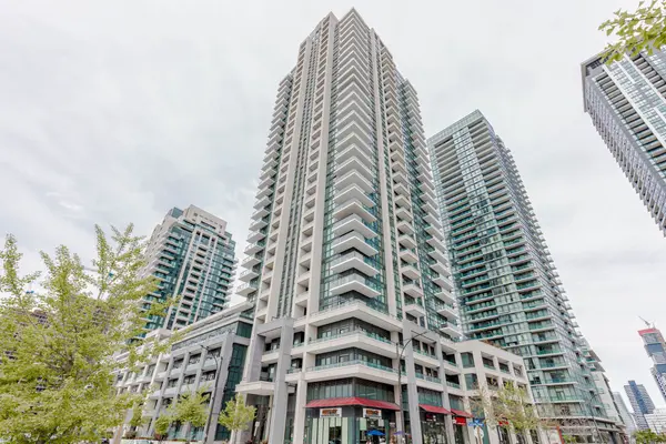 4055 Parkside Village DR #3212, Mississauga, ON L5B 0K8