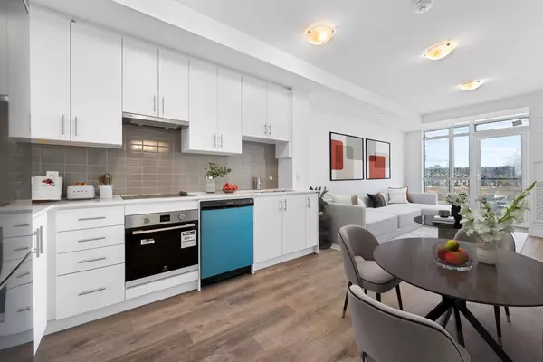 Hamilton, ON L8E 5B4,461 Green RD #315