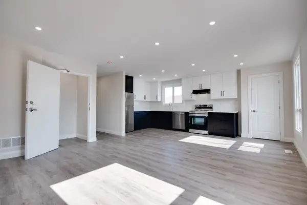 Port Colborne, ON L3K 5Z6,279 Barrick RD #UPPER 1