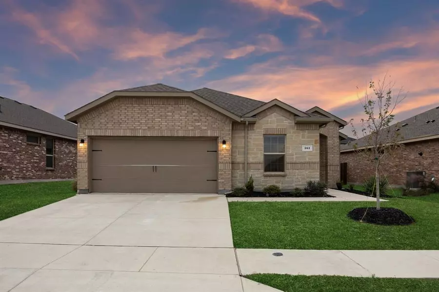 262 Lunayena Road, Rhome, TX 76078