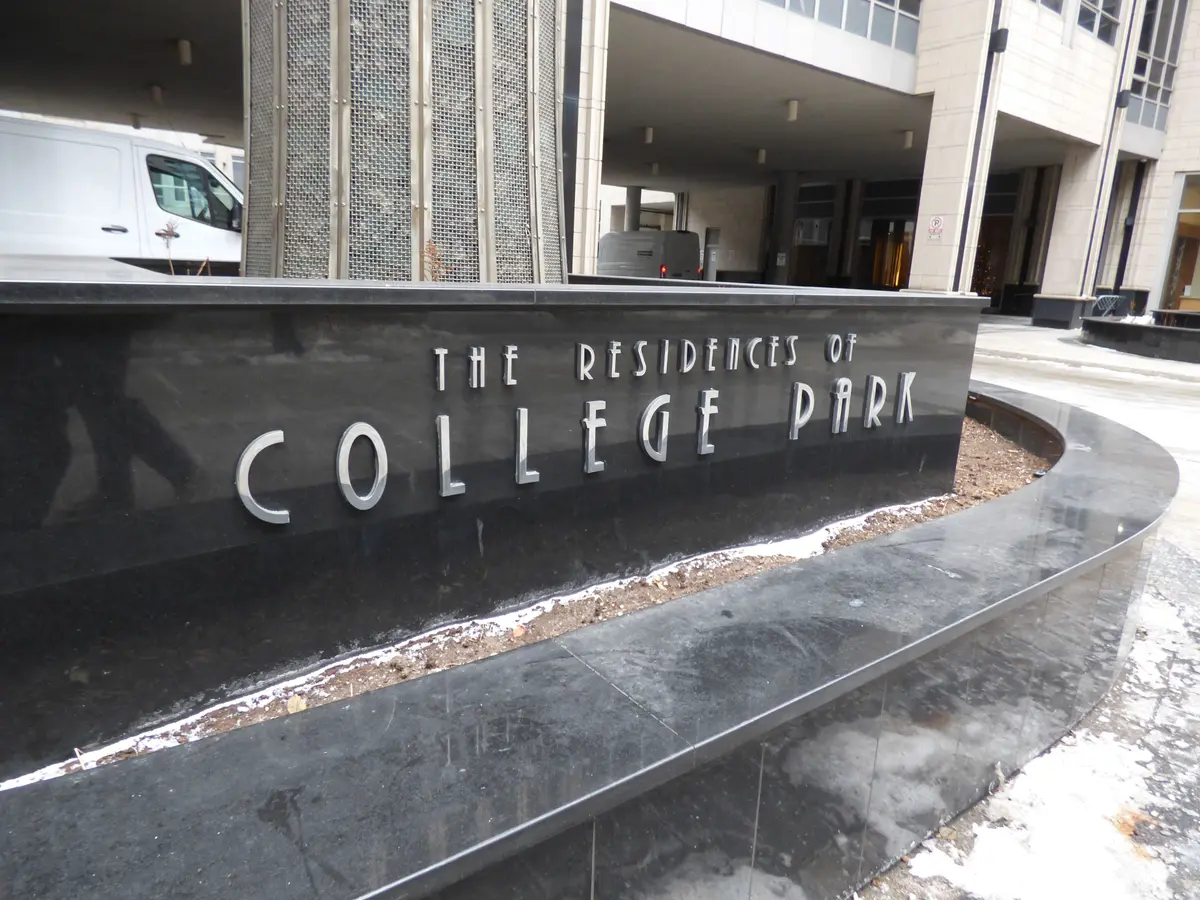 Toronto C01, ON M5G 2R3,763 Bay ST #3606