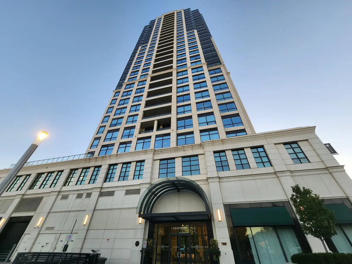 Markham, ON L3T 0G7,1 Grandview AVE #1909