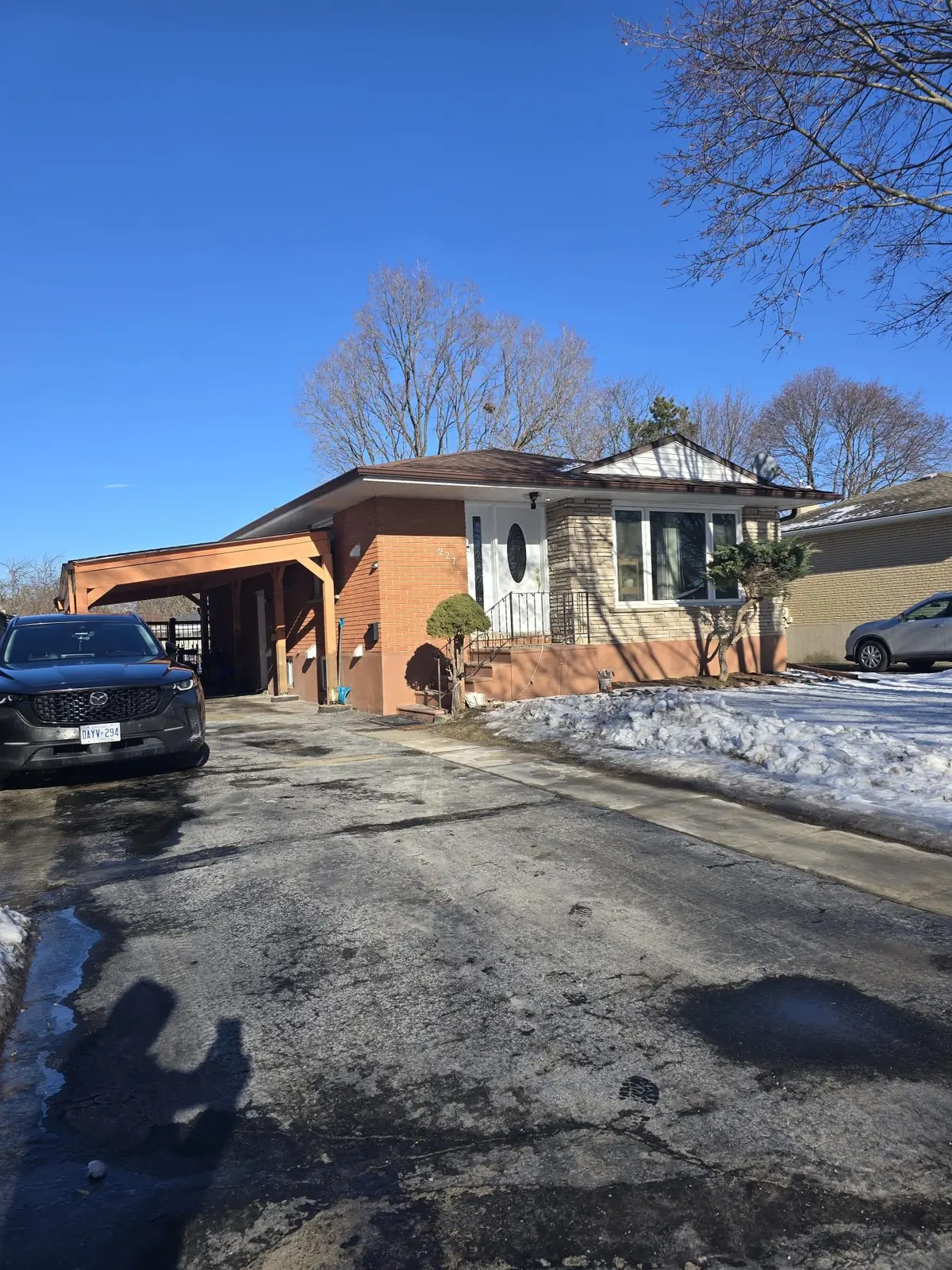 Cambridge, ON N3C 1M4,227 Winston BLVD