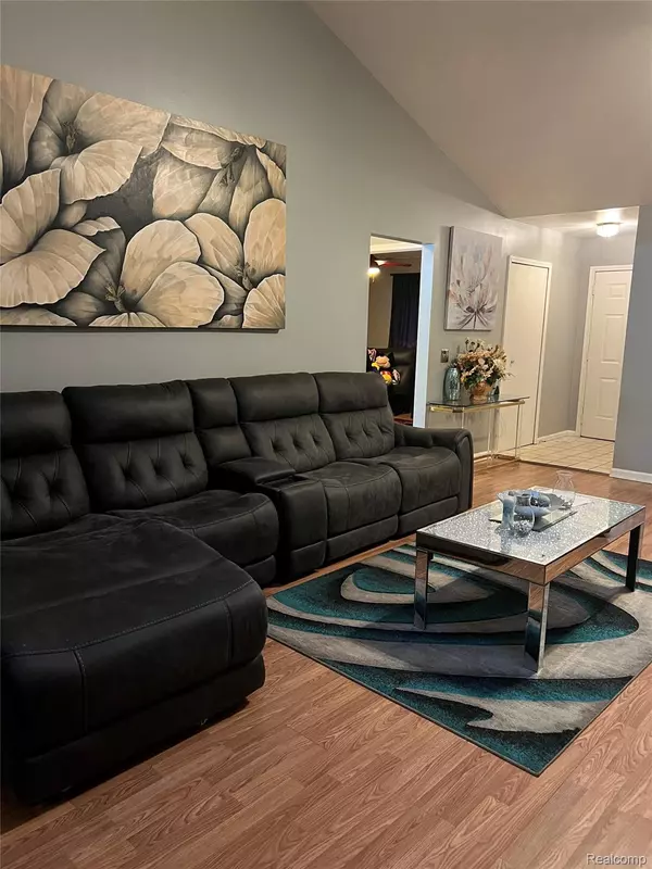 Southfield, MI 48034,29413 Timberwood