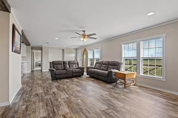 Bells, TX 75414,1717 E Lovers Lane