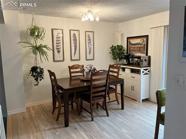 Colorado Springs, CO 80906,906 London Green WAY