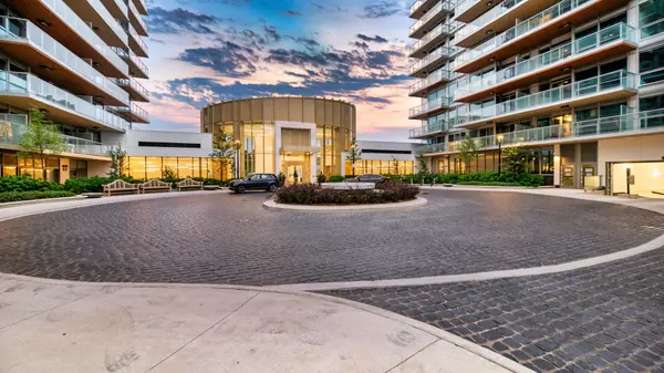 Toronto C15, ON M2K 0J2,27 McMahon DR #3306