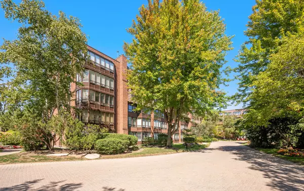 Toronto C13, ON M3B 3M3,255 The Donway N/A W #115