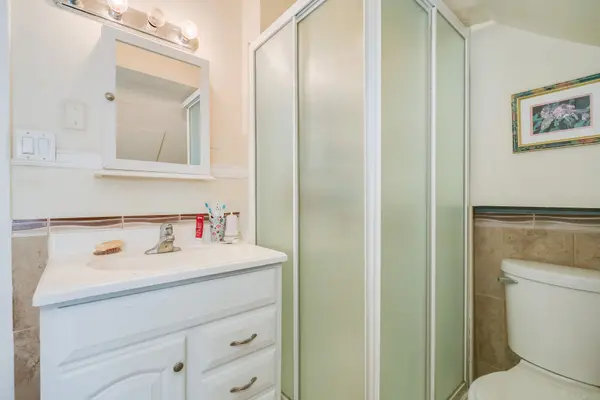 Toronto C09, ON M4T 1K4,50 Glenrose AVE #5