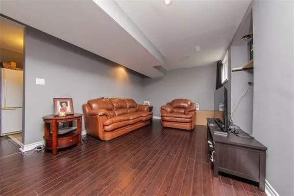 Toronto E11, ON M1B 6E5,93 Muskox DR #Basement