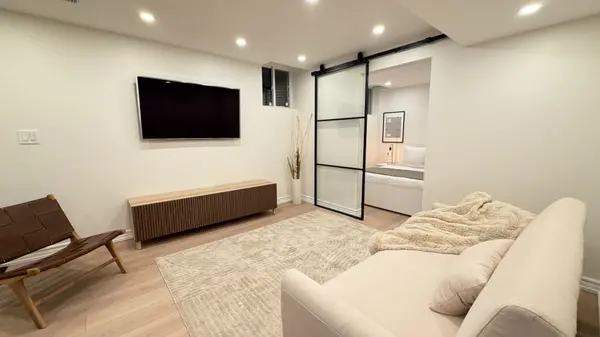 Oshawa, ON L1K 2V4,1371 Linstead ST