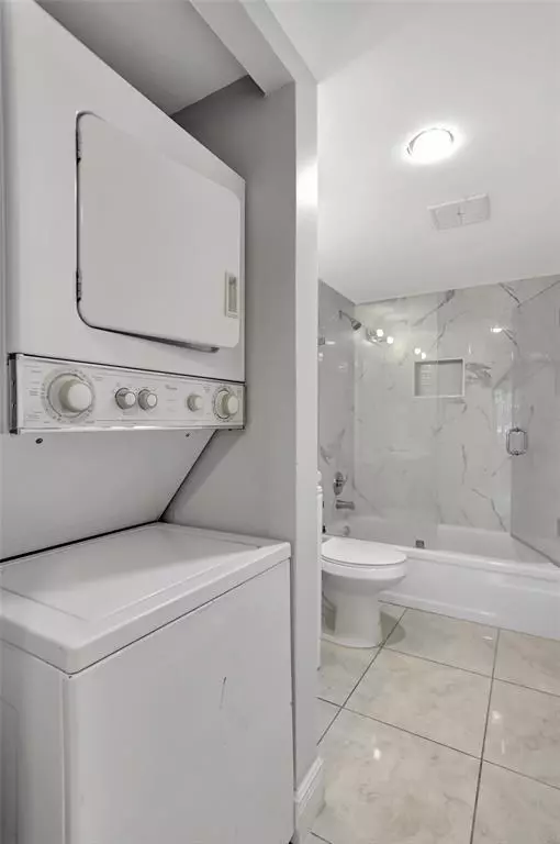 Lauderhill, FL 33319,Address not disclosed