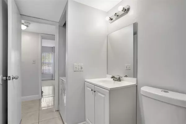 Lauderhill, FL 33319,Address not disclosed