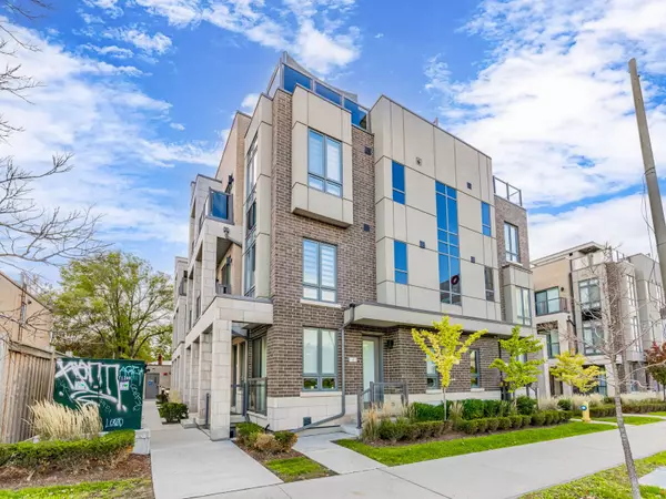 Toronto W04, ON M6A 1B4,713 Lawrence AVE W #5