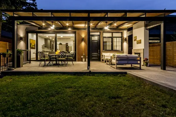 118 Martin Grove RD, Toronto W08, ON M9B 4K5