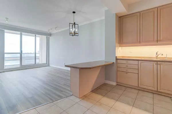 Brampton, ON L6V 4M6,1 Belvedere CT #909