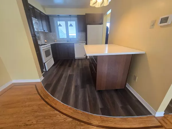 Bells Corners And South To Fallowfield, ON K2H 9B2,538 SEYTON DR