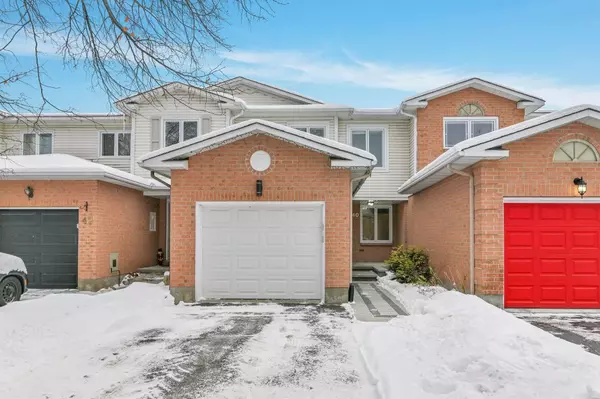 40 Baton CT, Kanata, ON K2L 4C8