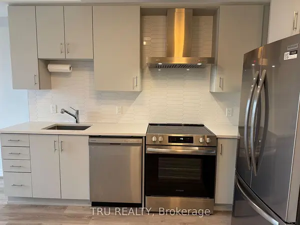 Manor Park - Cardinal Glen And Area, ON K1K 5C2,1350 HEMLOCK RD #417