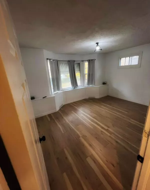 London South, ON N5Z 3L5,147 Emerson AVE