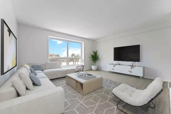 Beacon Hill North - South And Area, ON K1J 7T6,898 Elmsmere RD #8