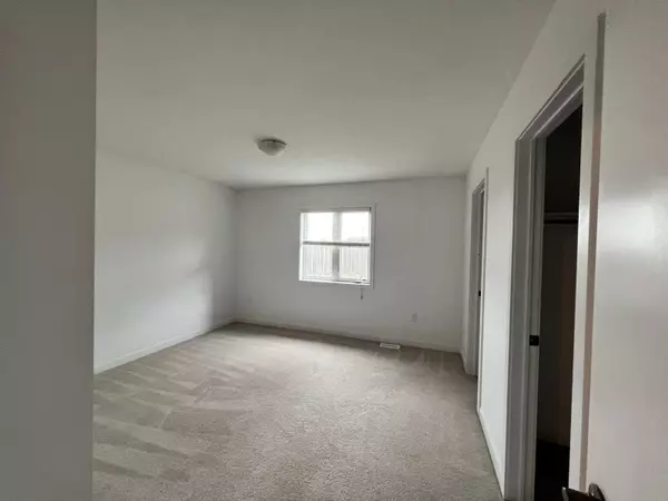 Hamilton, ON L8J 2V5,226 Crafter CRES