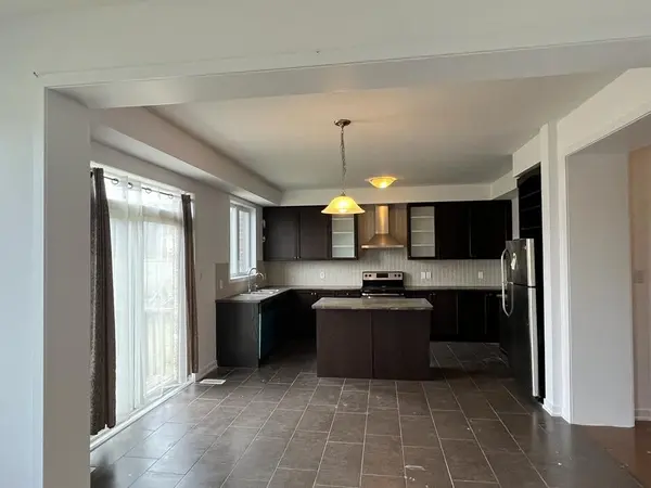 Hamilton, ON L8J 2V5,226 Crafter CRES