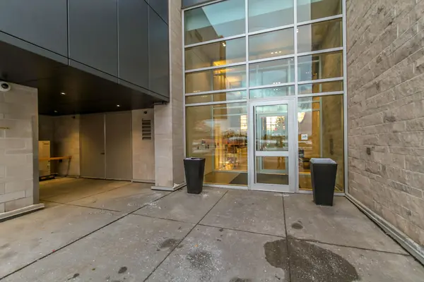 Glebe - Ottawa East And Area, ON K1S 3W9,1035 Bank ST N #1408