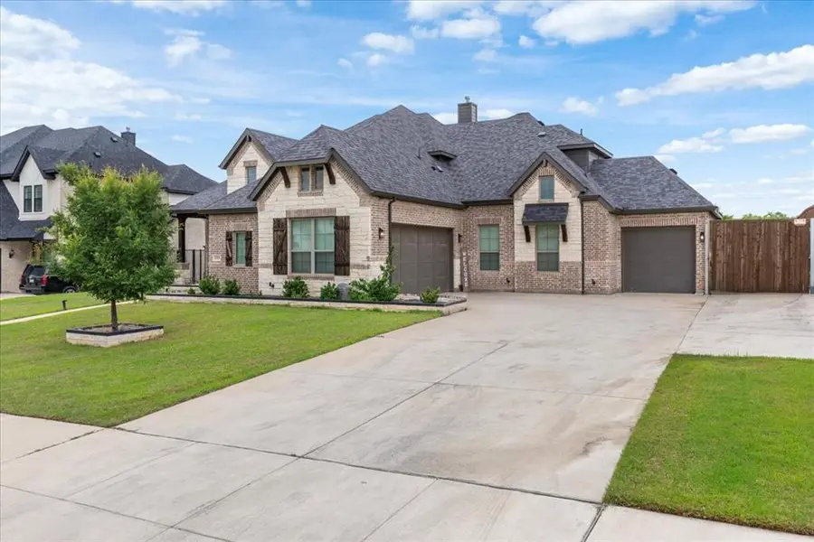 1218 Woodside Drive, Mansfield, TX 76063