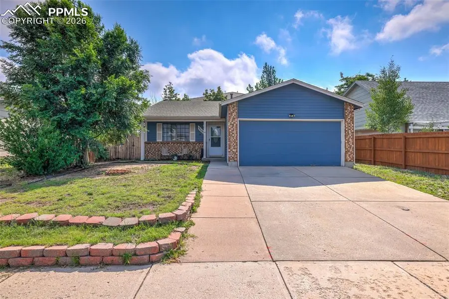 3755 Brisbane DR, Colorado Springs, CO 80920