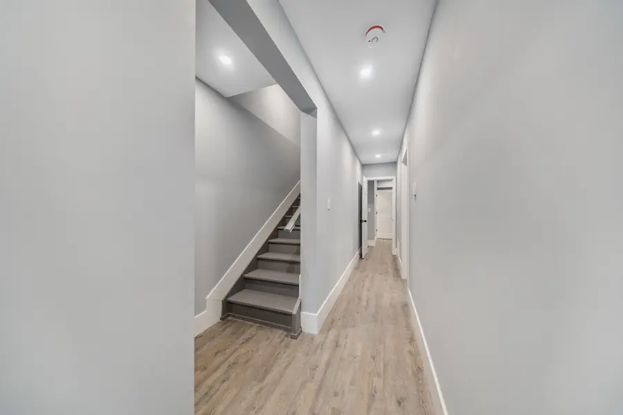 82 Pritchard AVE #3, Toronto W03, ON M6N 1T3