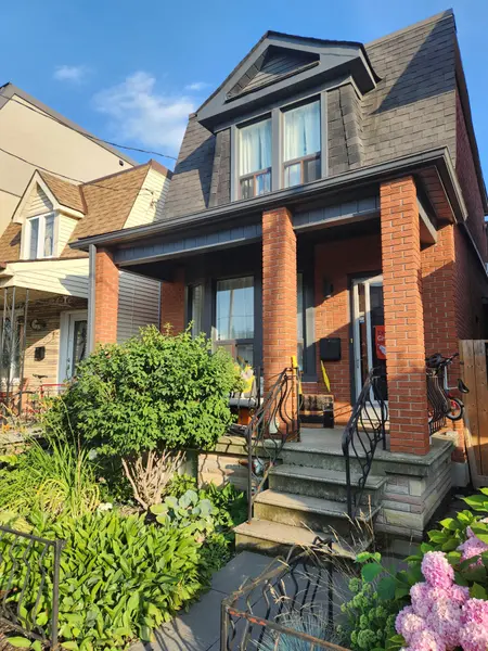 119 Hallam ST, Toronto W02, ON M6H 1W9