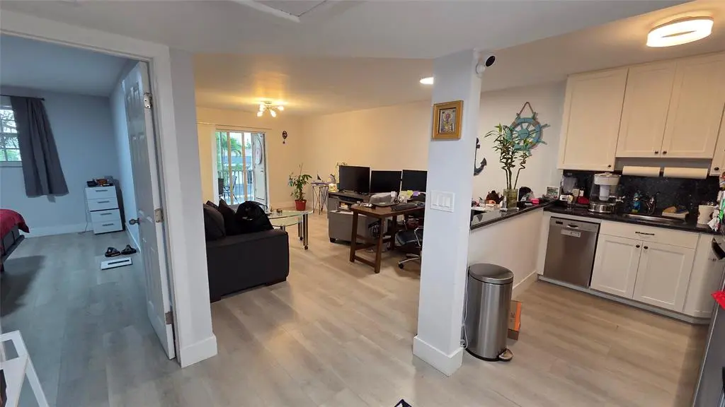 Pompano Beach, FL 33060,101 E Mcnab Rd #224