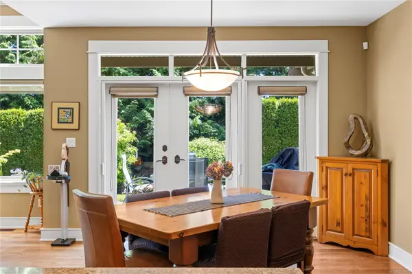 Qualicum Beach, BC V9K 0A3,649 Eaglewood Crt