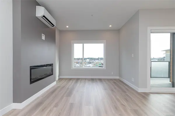 Langford, BC V9B 2N7,918 Jenkins Ave #304