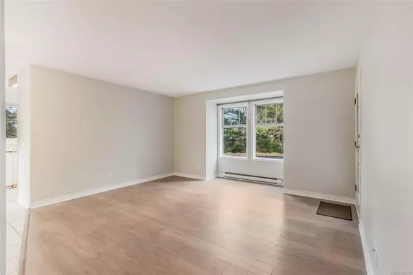 Nanaimo, BC V9T 2E6,2993 104th St #14