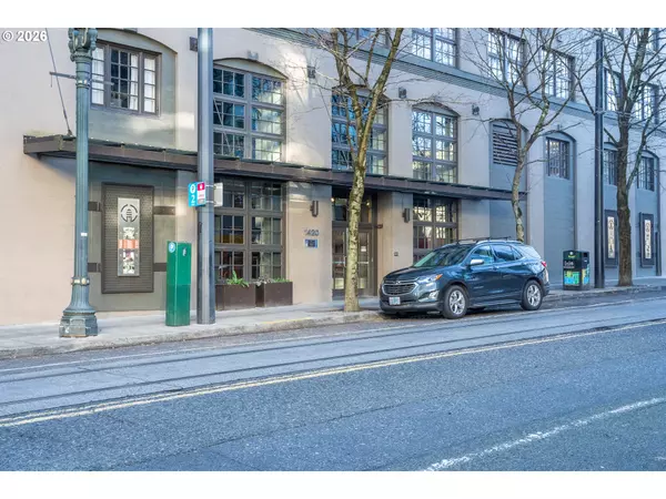 Portland, OR 97209,1420 NW LOVEJOY ST #417