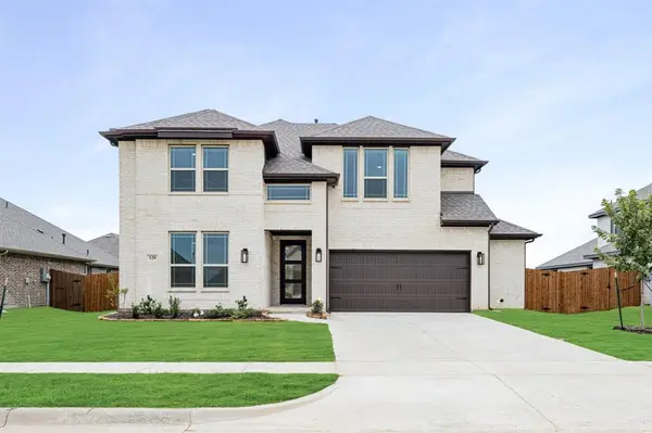 120 Claywood Drive, Glenn Heights, TX 75154