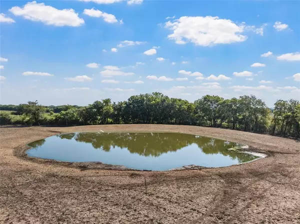 Mcgregor, TX 76657,5112 Old Caufield Ranch Road