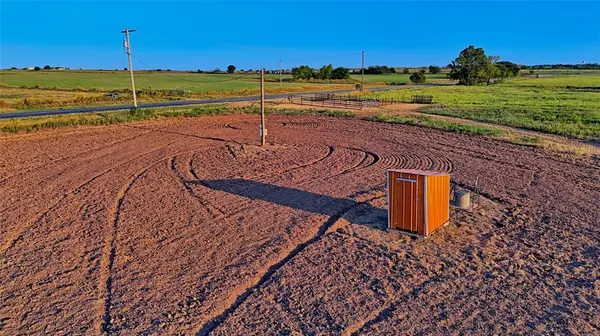 Nocona, TX 76255,17273 Fm 103