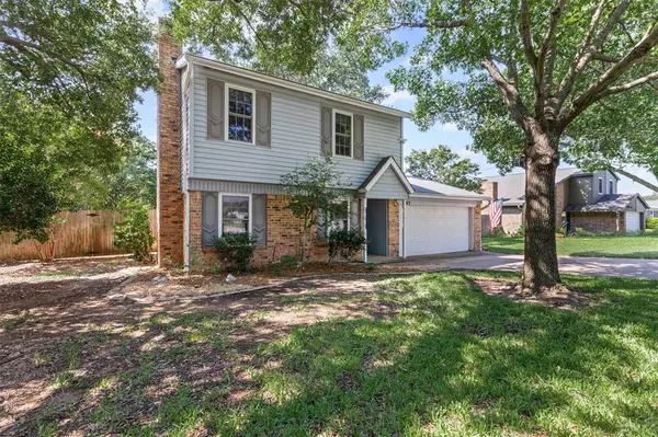 Grapevine, TX 76051,1013 Mockingbird Drive