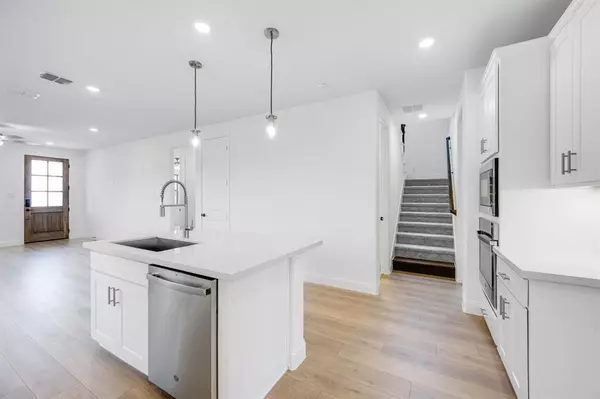 Celina, TX 75009,1120 Broomsedge Mews