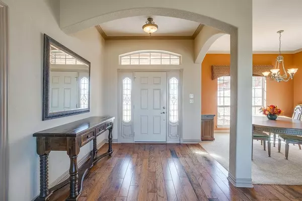 Granbury, TX 76049,2300 E Emerald Bend