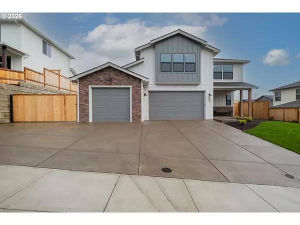 664 NW Crater Lake DR, Dallas, OR 97338