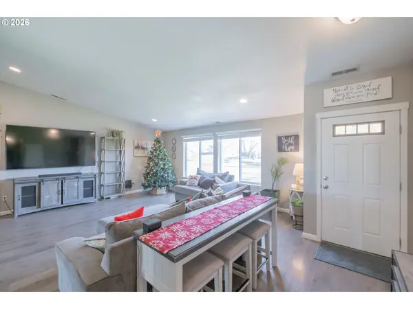 Halsey, OR 97348,115 E 2ND ST