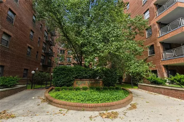 Brooklyn, NY 11234,1275 East 51st ST #3H
